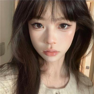 唇彩间谍